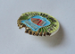 선전용 선물 LILLESTROM 3D 접어젖힌 옷깃 핀, 아연 합금 금 도금을 가진 연약한 사기질 Pin