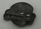 고대는 도금 두개골 기념품은 브로치 Pin로 각인된 고급장교의 명찰을 답니다